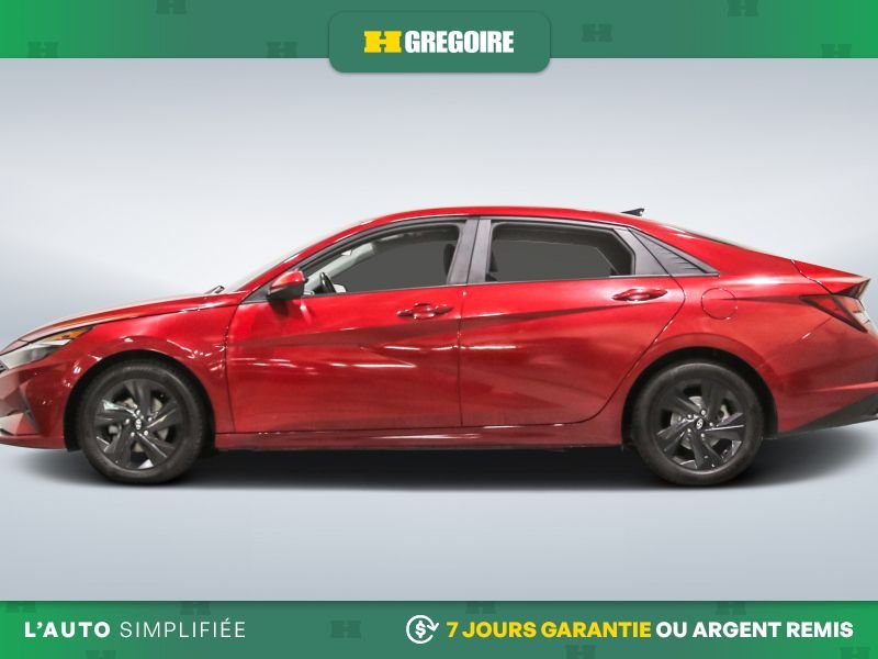 2022 Hyundai Elantra Red Laval - photo #4