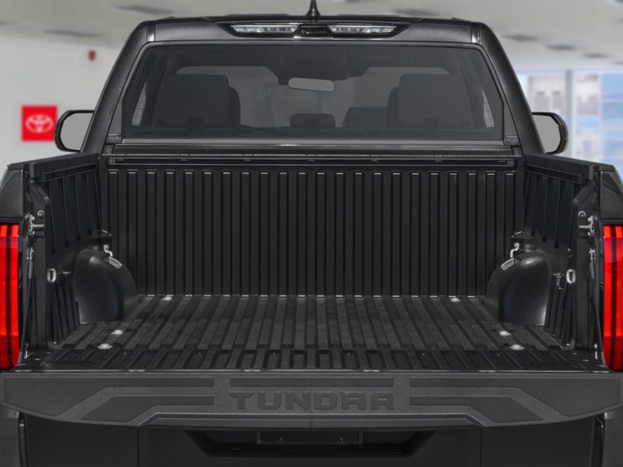 Toyota Tundra 2026 Gris magnétique métallisé Mont-Laurier - photo #9