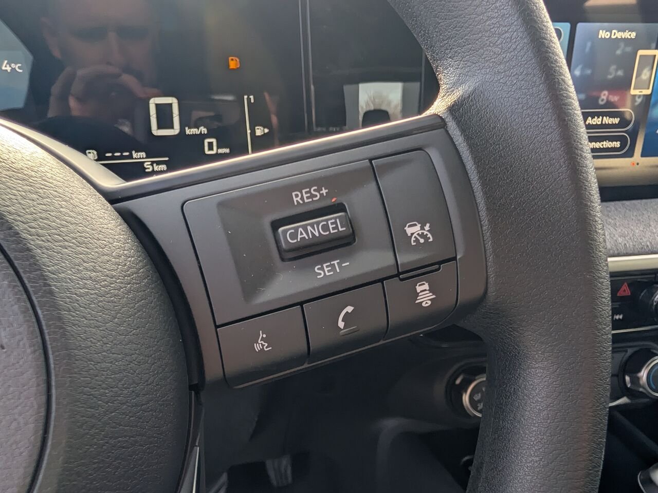NISSAN Kicks KICKS S 2026 Bleu foncé nacré Châteauguay - photo #19