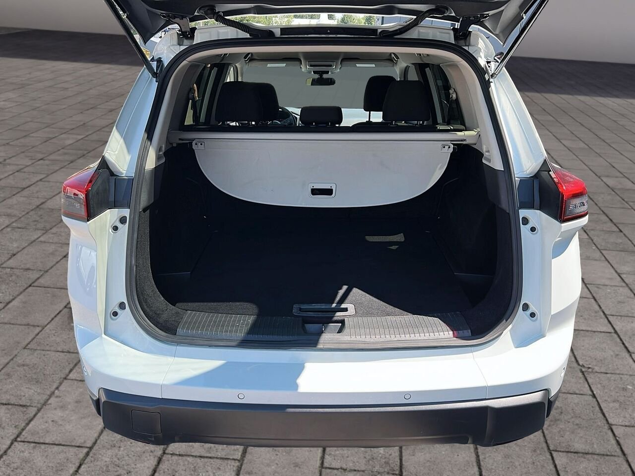 2024 Nissan ROGUE S TRACTION INTEGRALE White Québec - photo #5