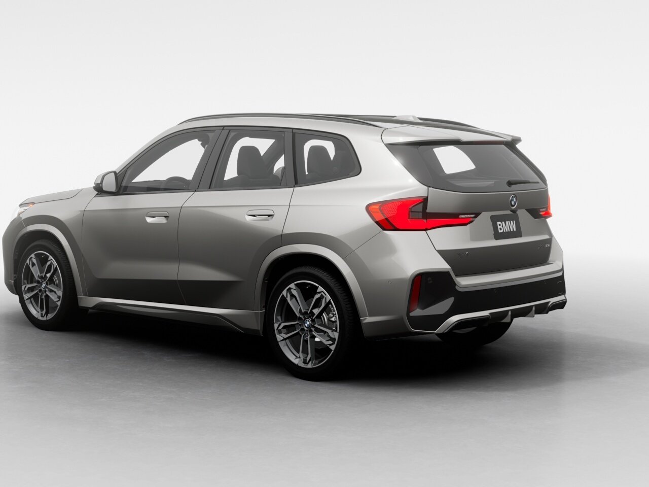 BMW X1 xDrive28i 2026 Argent cosmos métallisé Blainville - photo #1