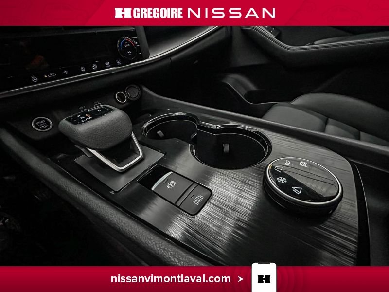 Nissan Rogue 2023 Blanc Laval - photo #19