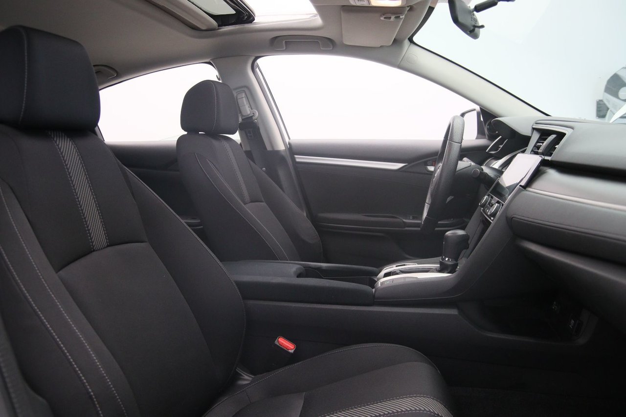 2016 Honda Civic Sedan VIN 2HGFC2F75GH034086 White Chicoutimi - photo #16