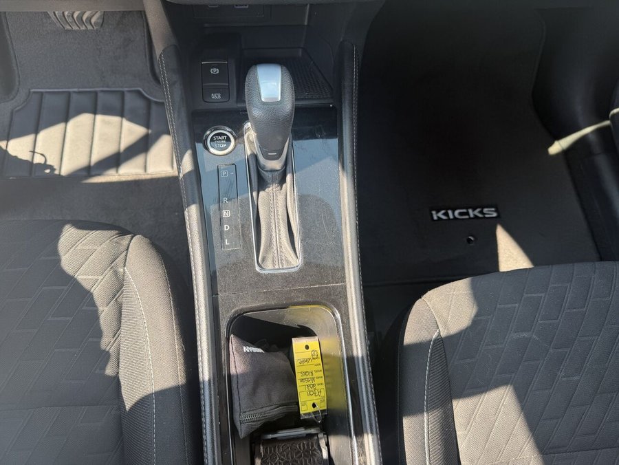 2021 NISSAN KICKS SV 2021 Grey