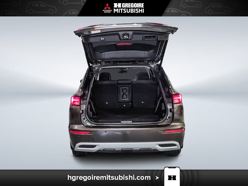 2023 Mitsubishi Outlander Plug-In Hybrid Bronze Laval - photo #31