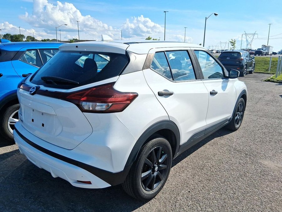 2021 Nissan Kicks S 2021 White