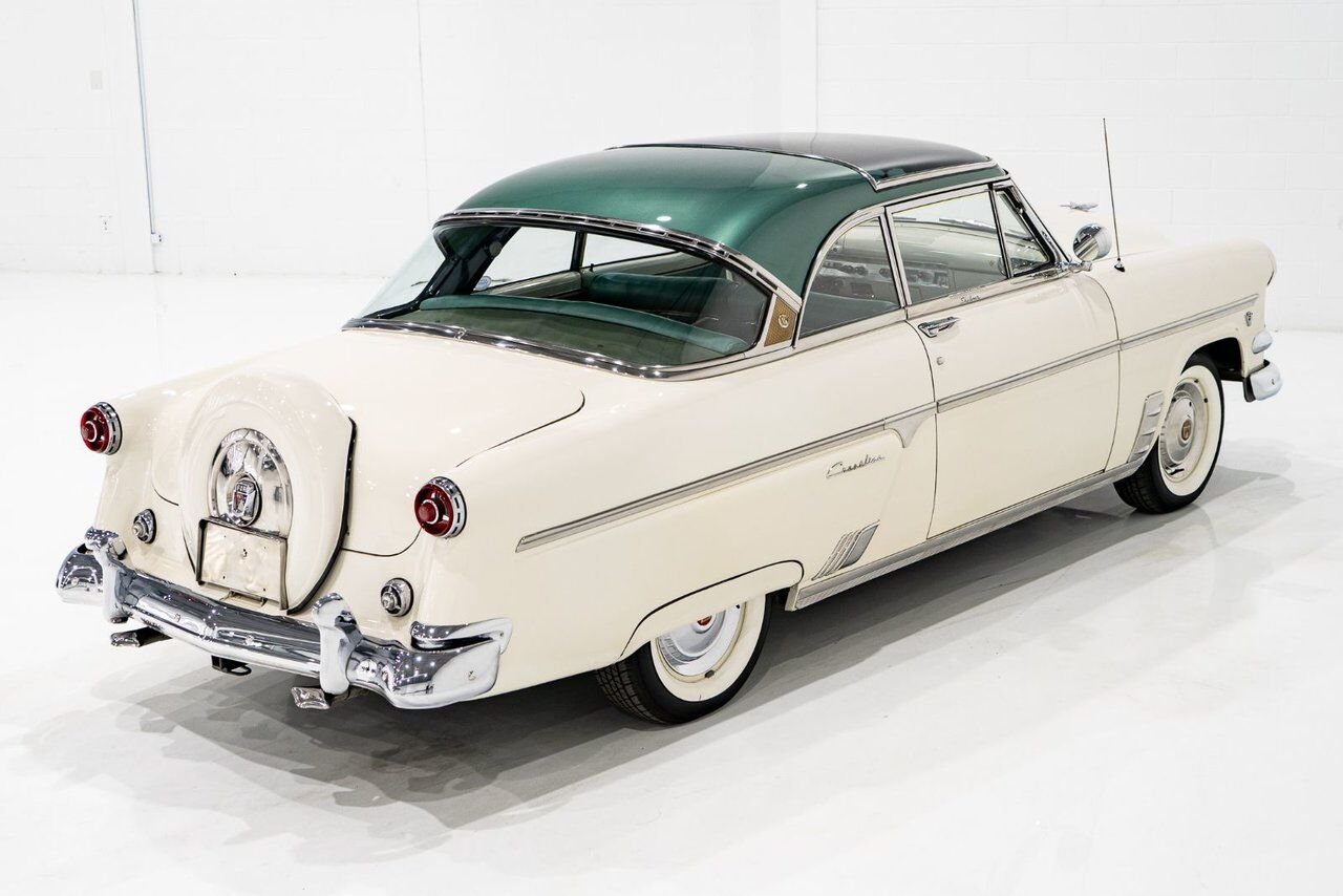 Ford Crestline Skyliner rare glass top long term ownership 1954 Blanc Montréal - photo #31