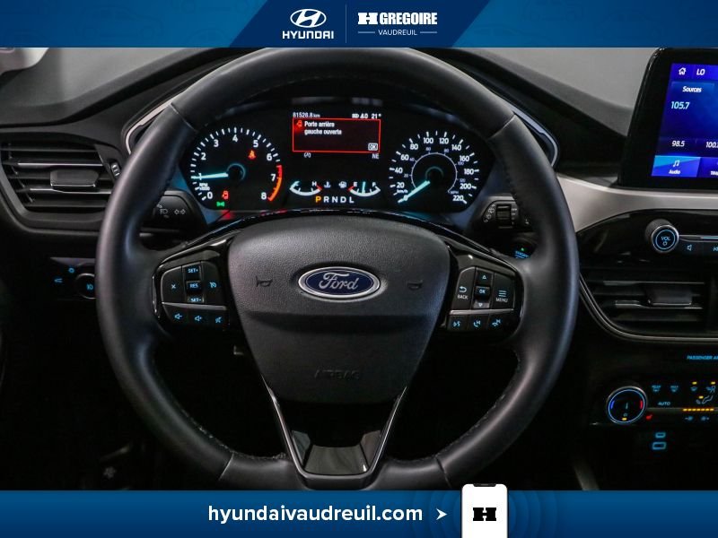 2022 Ford Escape Grey Laval - photo #20
