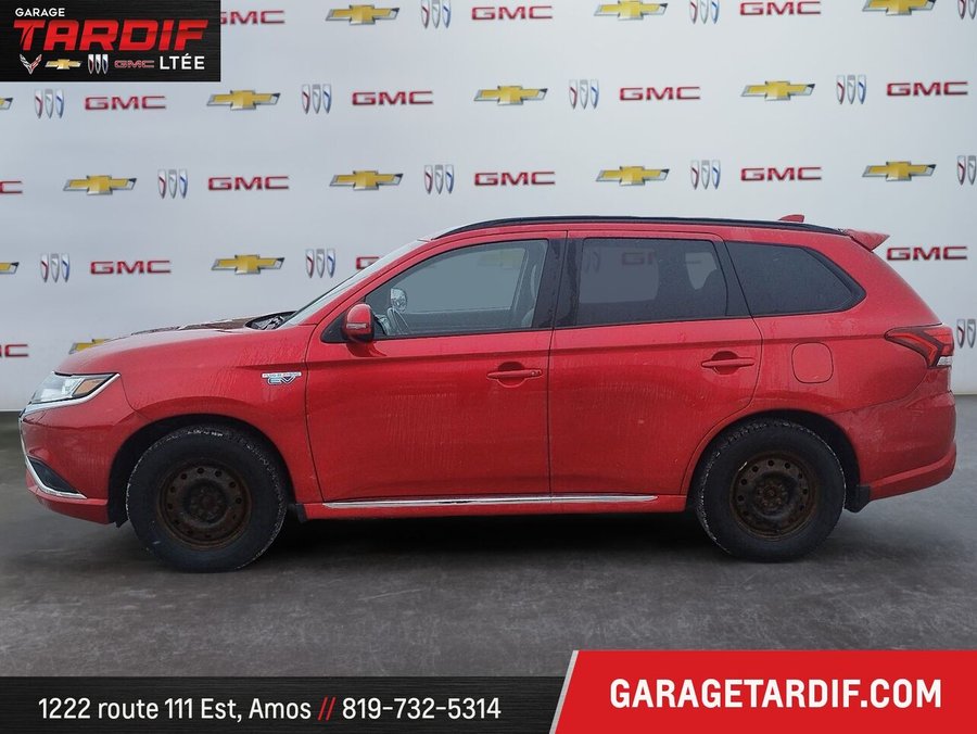 2022 MITSUBISHI OUTLANDER 2022 Red