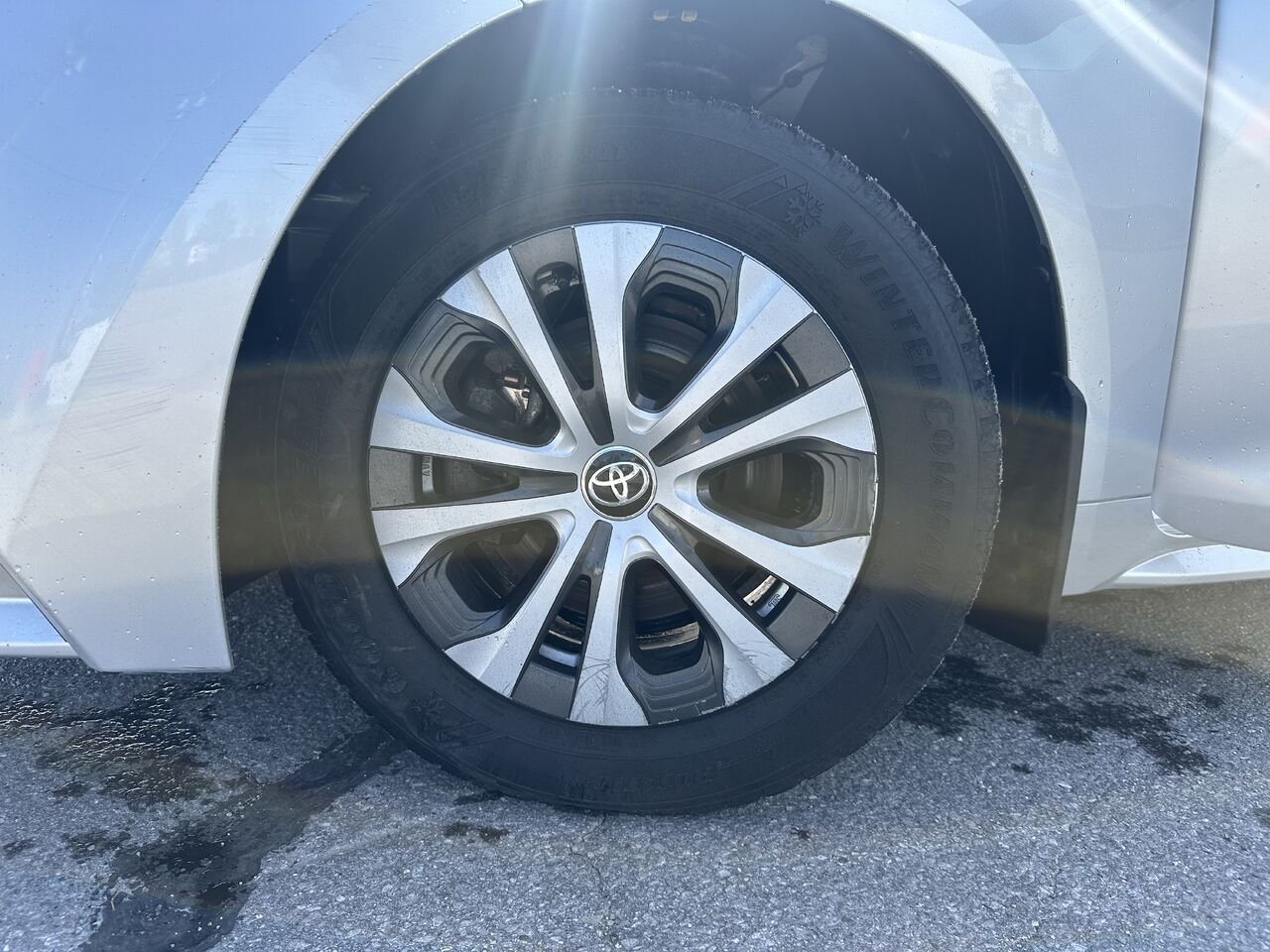 TOYOTA COROLLA LE hybride LE CVT 2024 Gris Gatineau - photo #22