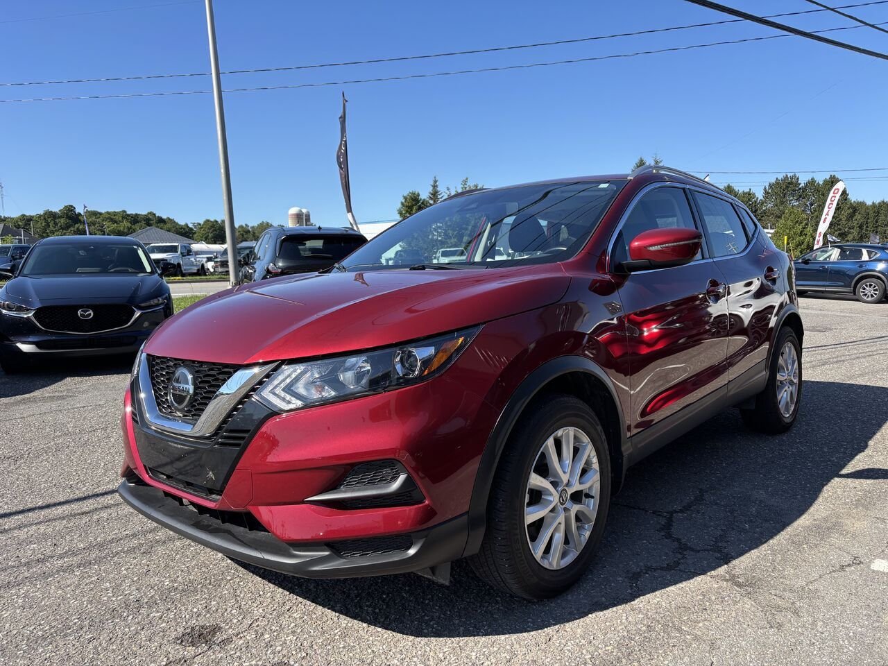 2021 Nissan Qashqai SV TI CVT Red Montmagny - photo #2