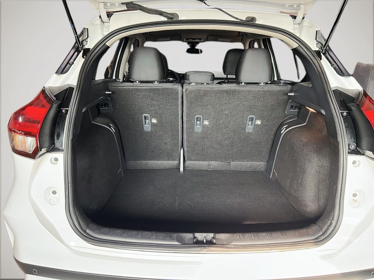 Nissan Kicks S TA 2024 Blanc Québec - photo #5