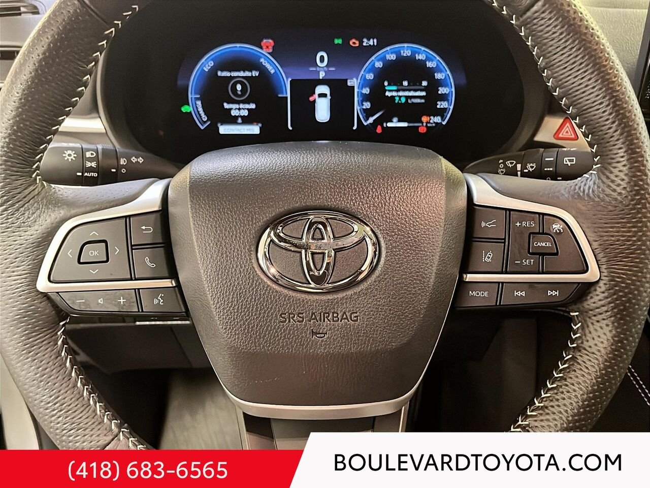 2025 Toyota Sienna 99661A-50 | XSE, AWD, 7 PASSAGERS Celestial Silver Metallic Québec - photo #11
