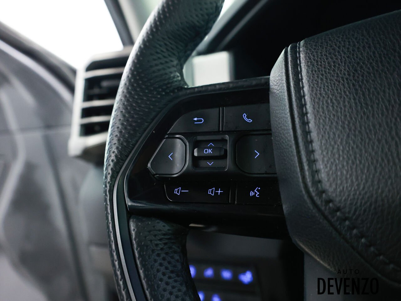 2024 Toyota Tundra Grey Saint-Eustache - photo #14
