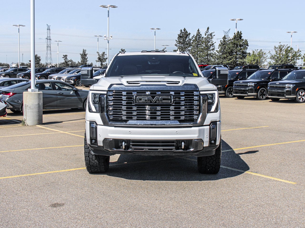 2024 GMC Sierra 3500HD 4WD Crew Cab 159 Denali Ultimate White Sherwood Park - photo #2