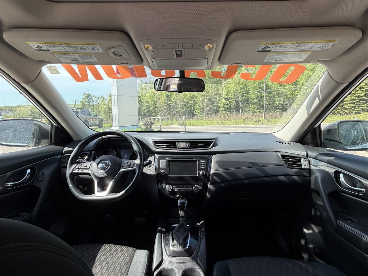 2018 Nissan Rogue White Mont-Laurier - photo #5