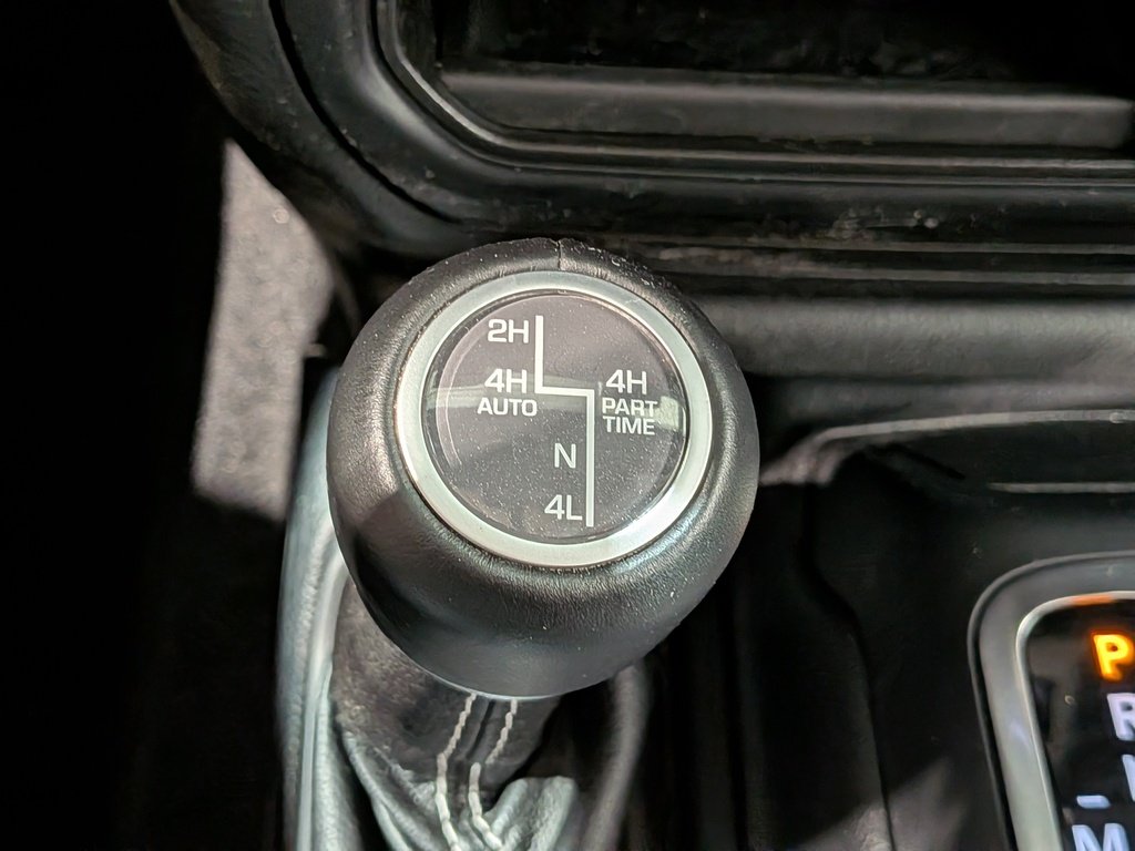 Jeep Wrangler 4xe Unlimited Sahara 4x4 2021 Gris Val-David - photo #25
