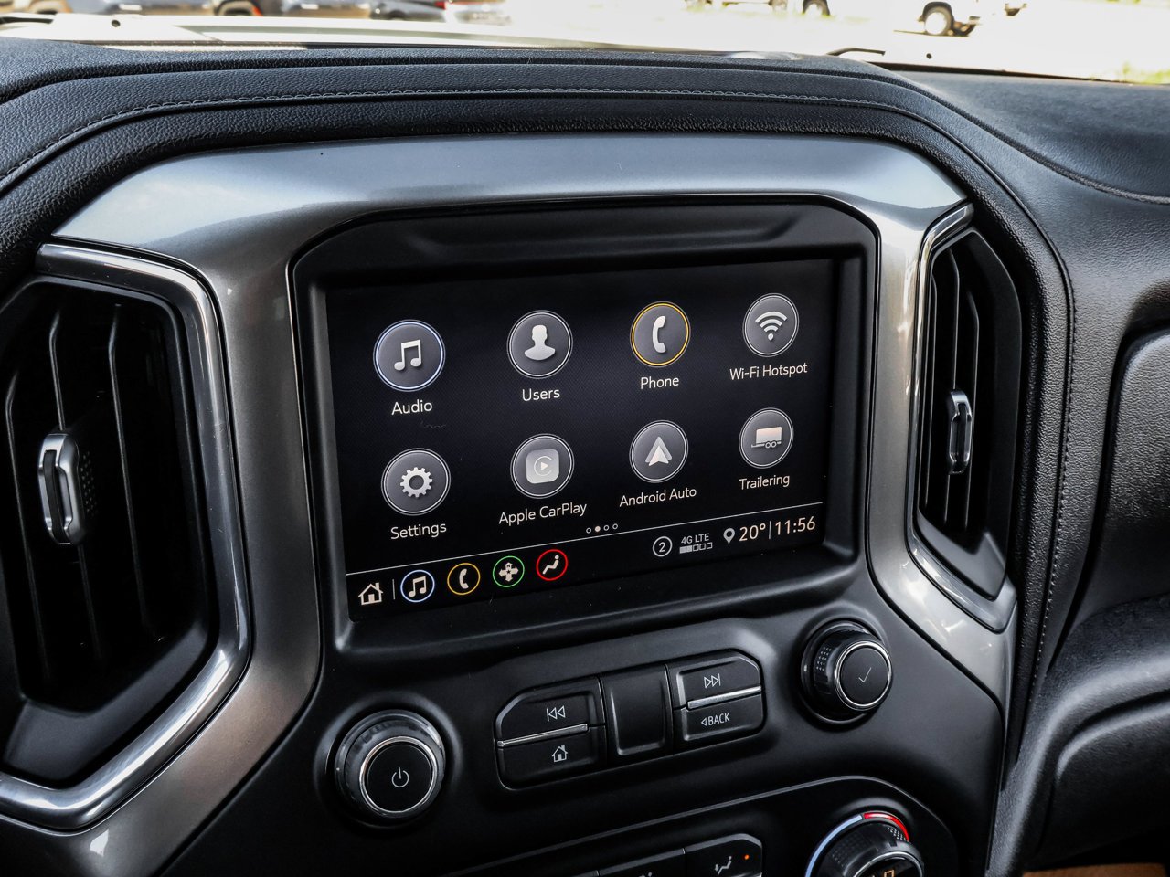 2020 Chevrolet Silverado 1500 4WD Crew Cab 147 RST White Sherwood Park - photo #26