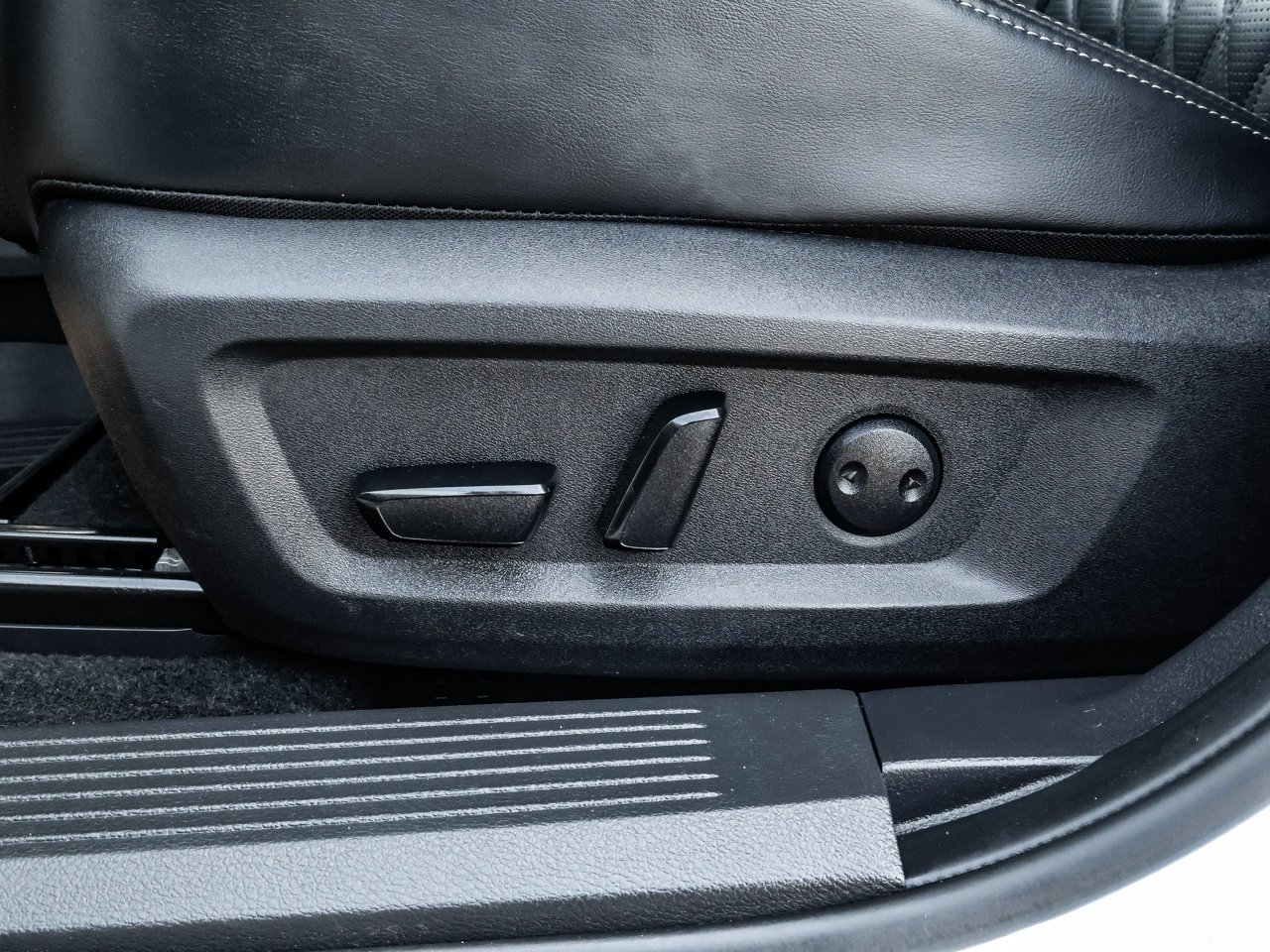 2024 Nissan Rogue AWD Platinum White Sherwood Park - photo #20