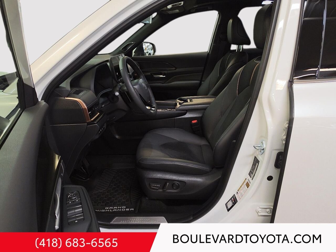 TOYOTA GRAND HIGHLANDER 100120A-109 | HYBRIDE PLATINUM MAX, AWD 2026 Blanc Québec - photo #8