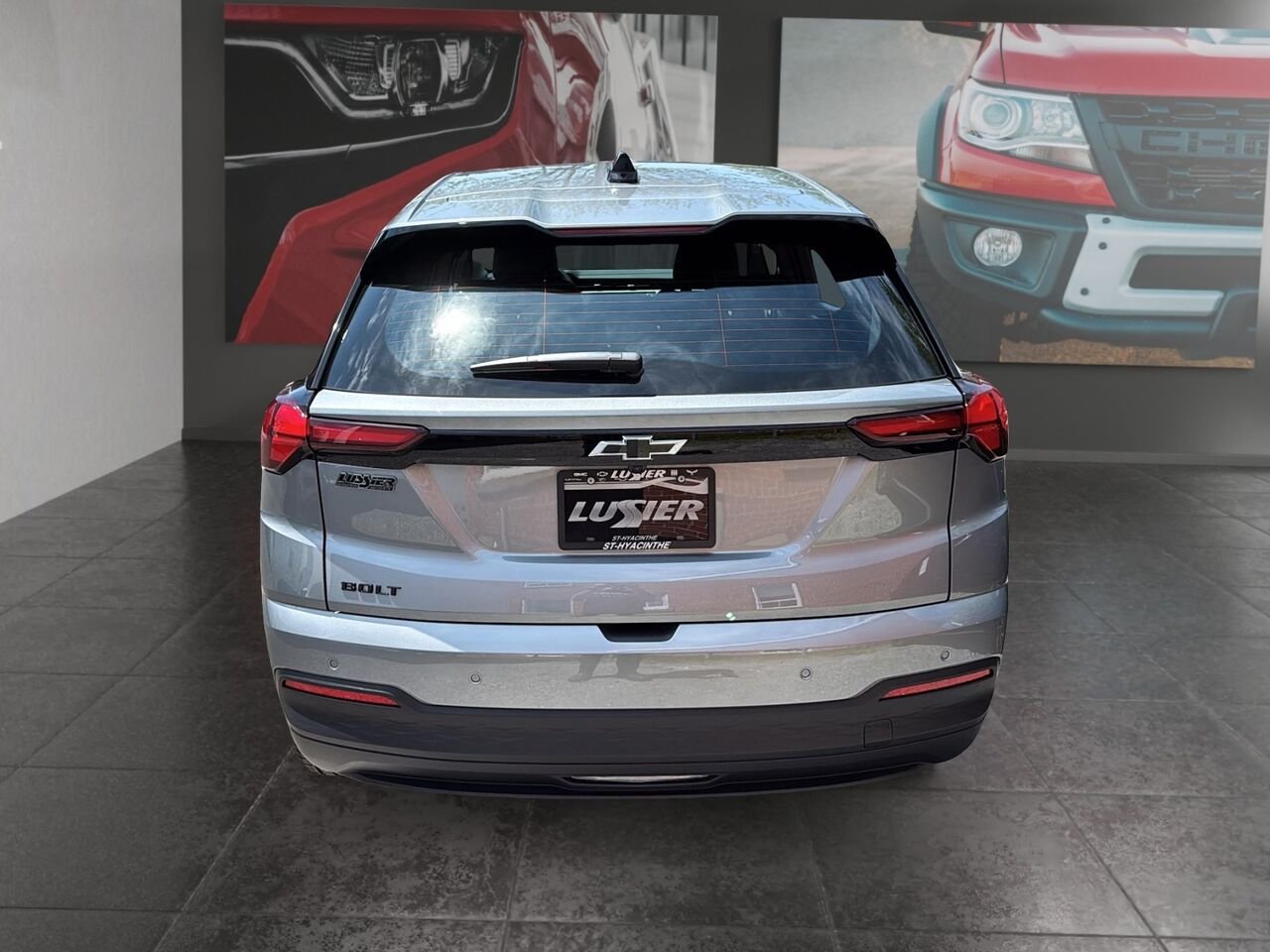 CHEVROLET Bolt LT 2027 GRIS STERLING METALLISE Saint-Hyacinthe - photo #2
