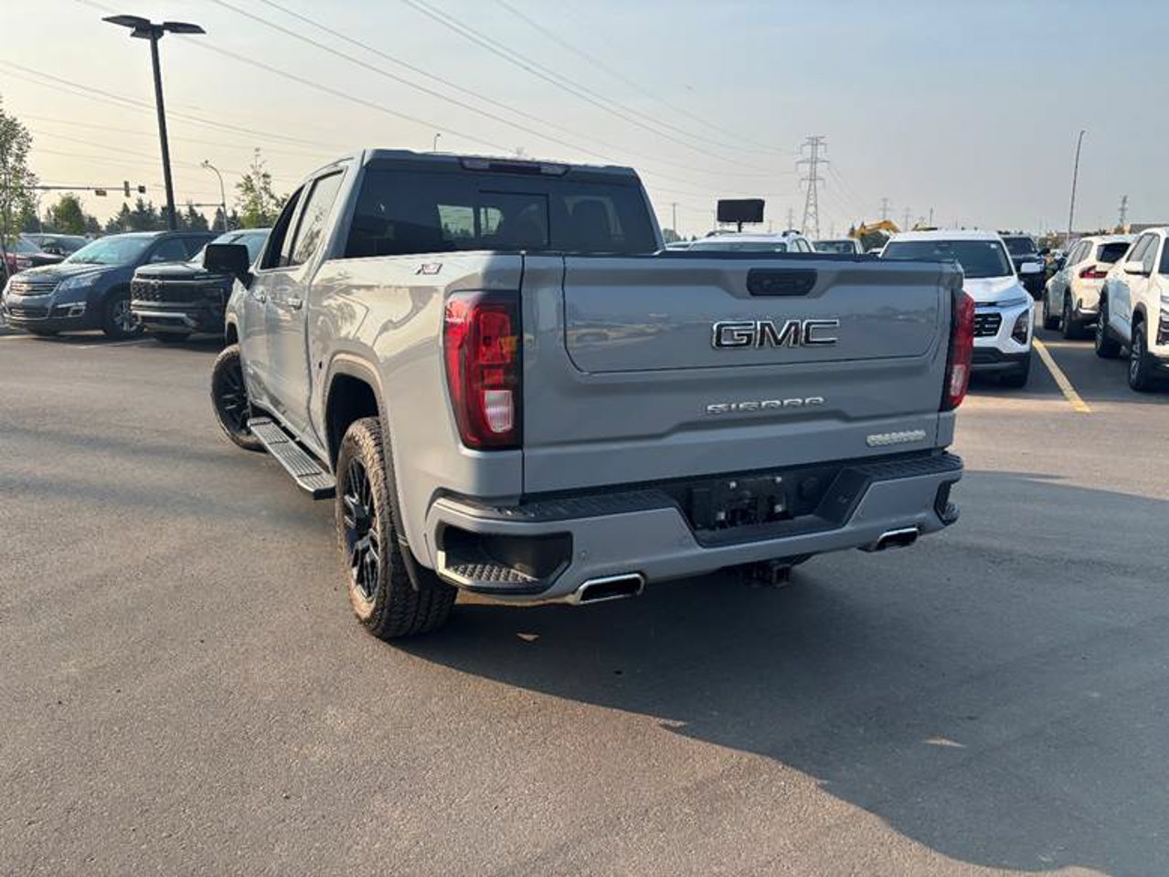 2024 GMC Sierra 1500 4WD Crew Cab 147 Elevation Grey Sherwood Park - photo #3