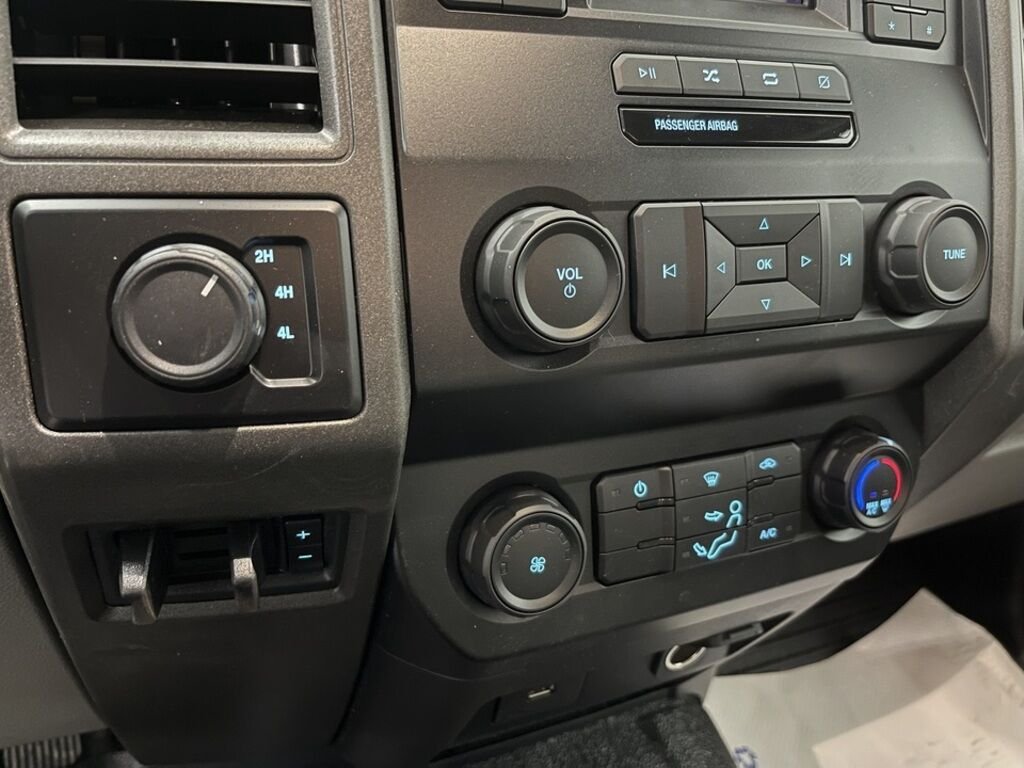 Ford Super Duty F-550 Location Disponible / Leasing Available 2022 Blanc Kirkland - photo #17