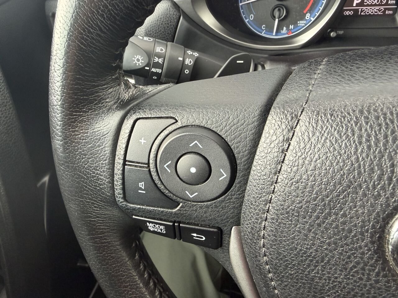 2016 Toyota Corolla Blue Thetford Mines - photo #16