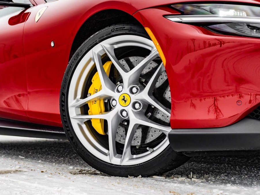 2021 Ferrari Roma 2021 Red