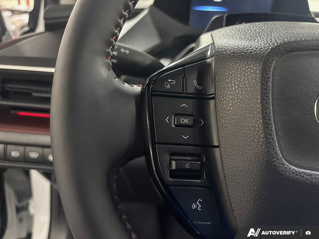 2025 Toyota Prius Plug-In Hybrid S2501809 | XSE Wind Chill Pearl Edmonton - photo #15