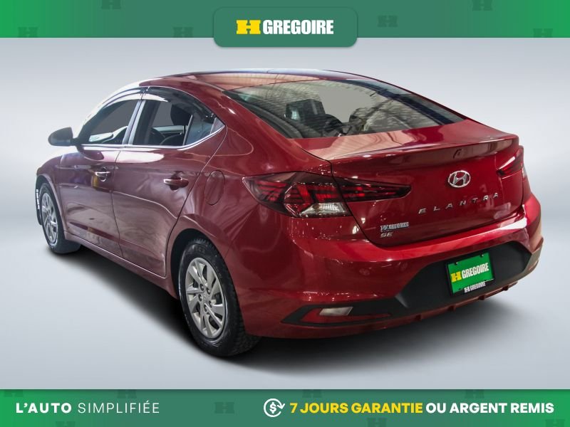 2019 Hyundai Elantra Red Blainville - photo #4