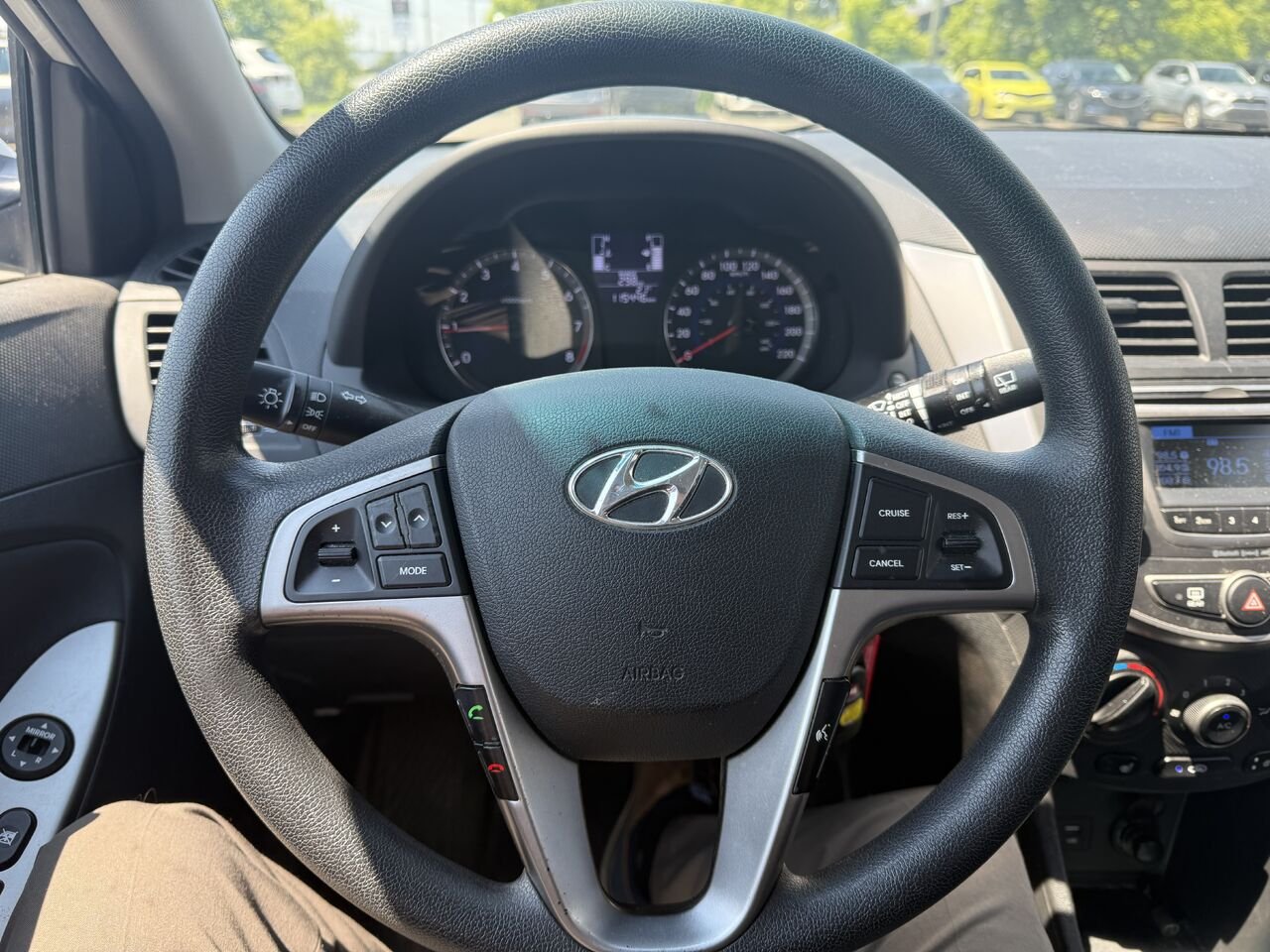 2016 Hyundai Accent Granby - photo #12