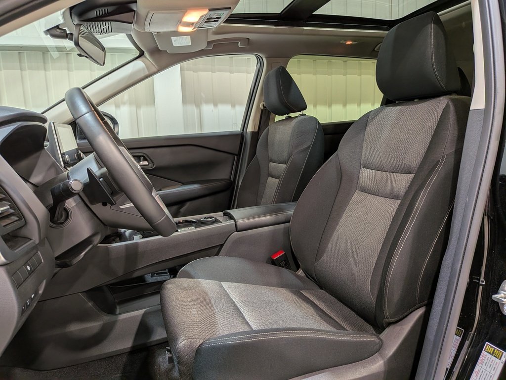 Nissan Rogue AWD SV Moonroof 2024 Noir Val-David - photo #10
