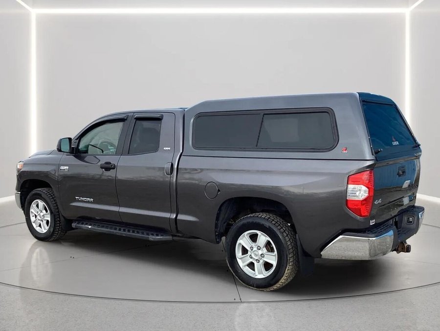 TOYOTA TUNDRA 4X4 2018 2018 Gris magnétique métallisé