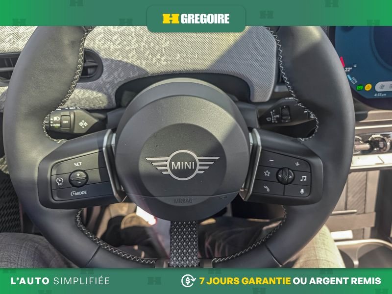 Mini Cooper S 2025 Blanc Laval - photo #13