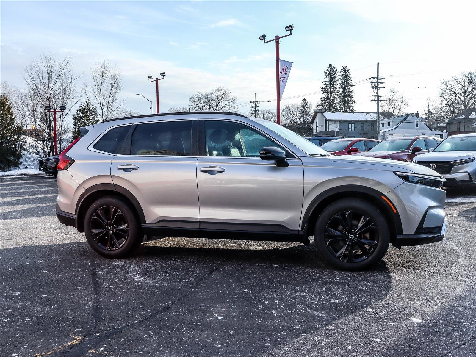 Honda CR-V hybride Touring 2023 Silver Ottawa & Gatineau - photo #2