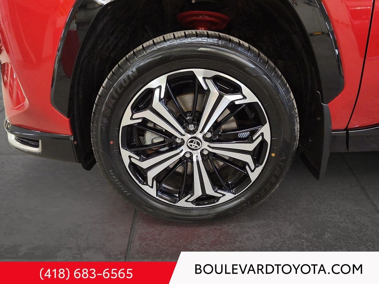 2021 Toyota RAV4 Prime 99740A-189 | XSE, AWD Red Québec - photo #6