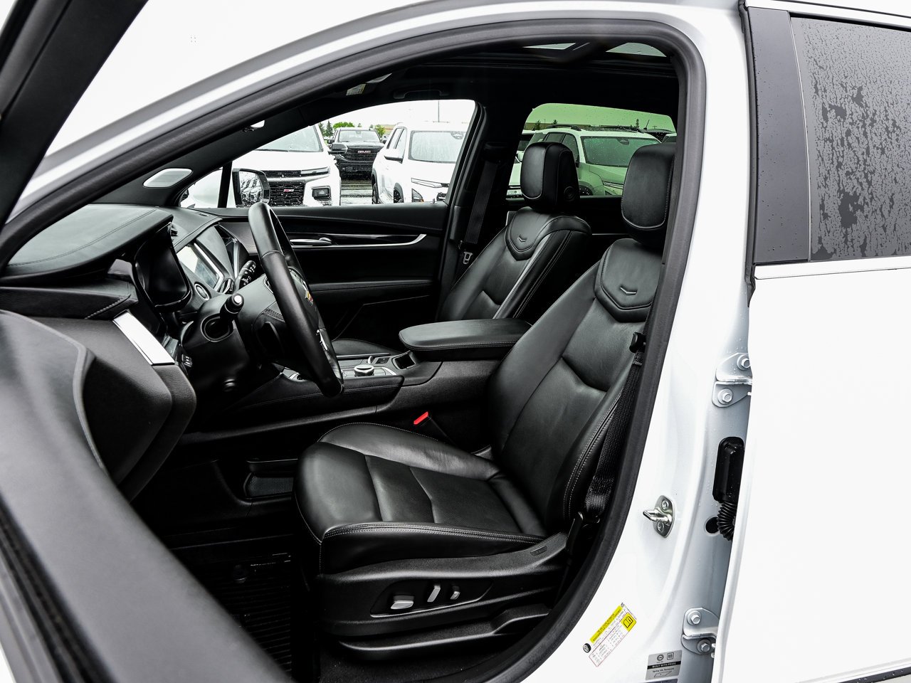 2024 Cadillac XT5 AWD 4dr Premium Luxury White Sherwood Park - photo #18