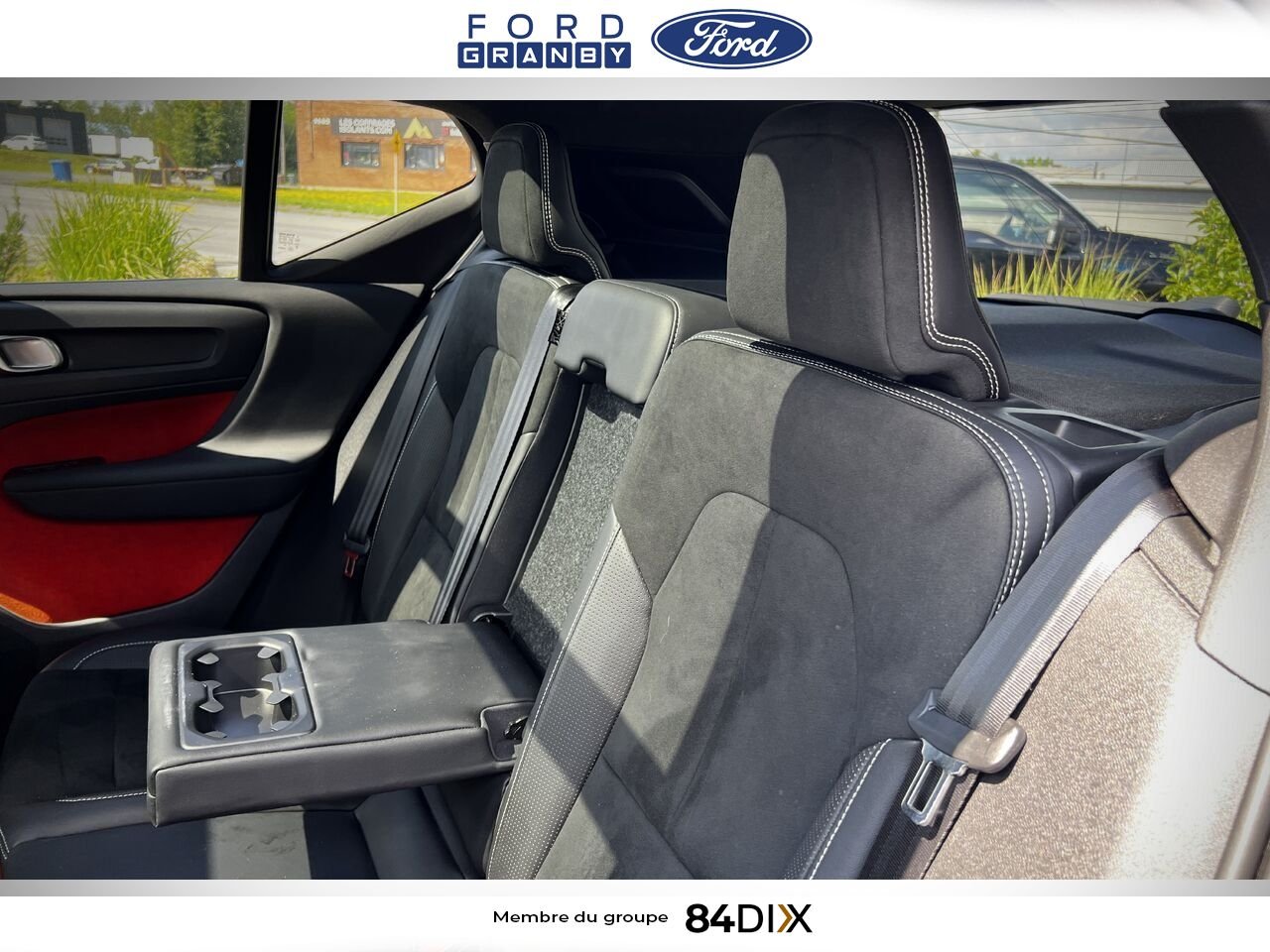 2021 Volvo XC40 Black Granby - photo #28