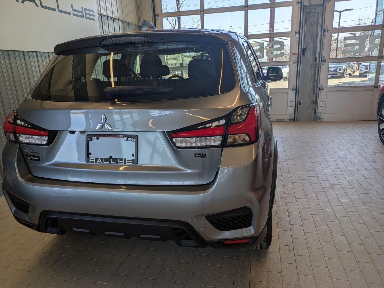 2024 Mitsubishi RVR Grey Gatineau - photo #17