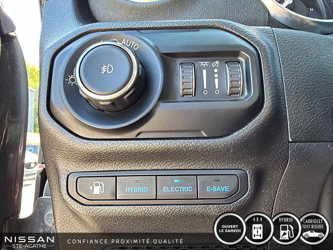 Jeep Wrangler 4xe Unlimited Sahara | 4x4 | CUIR | CARPLAY | 2022 Gris Saint-Jérôme - photo #16