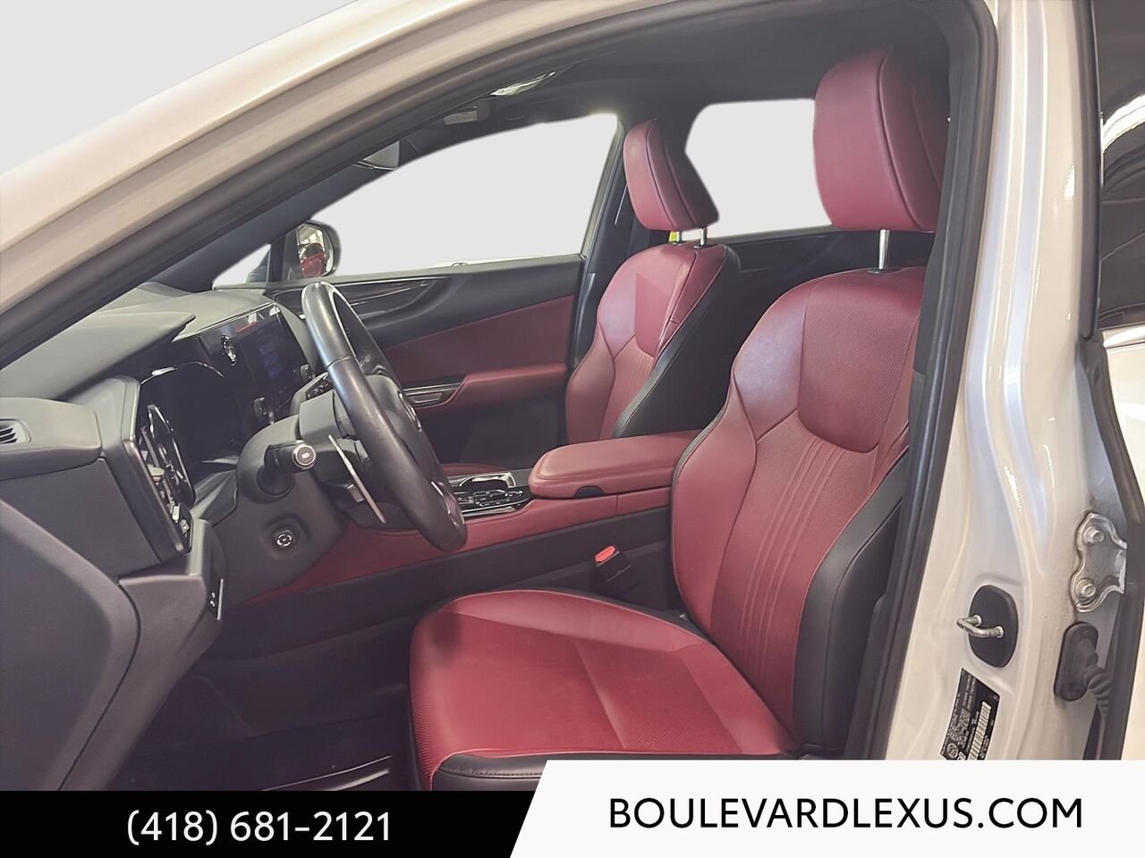 Lexus NX 19359A 2023 Blanc Québec - photo #8