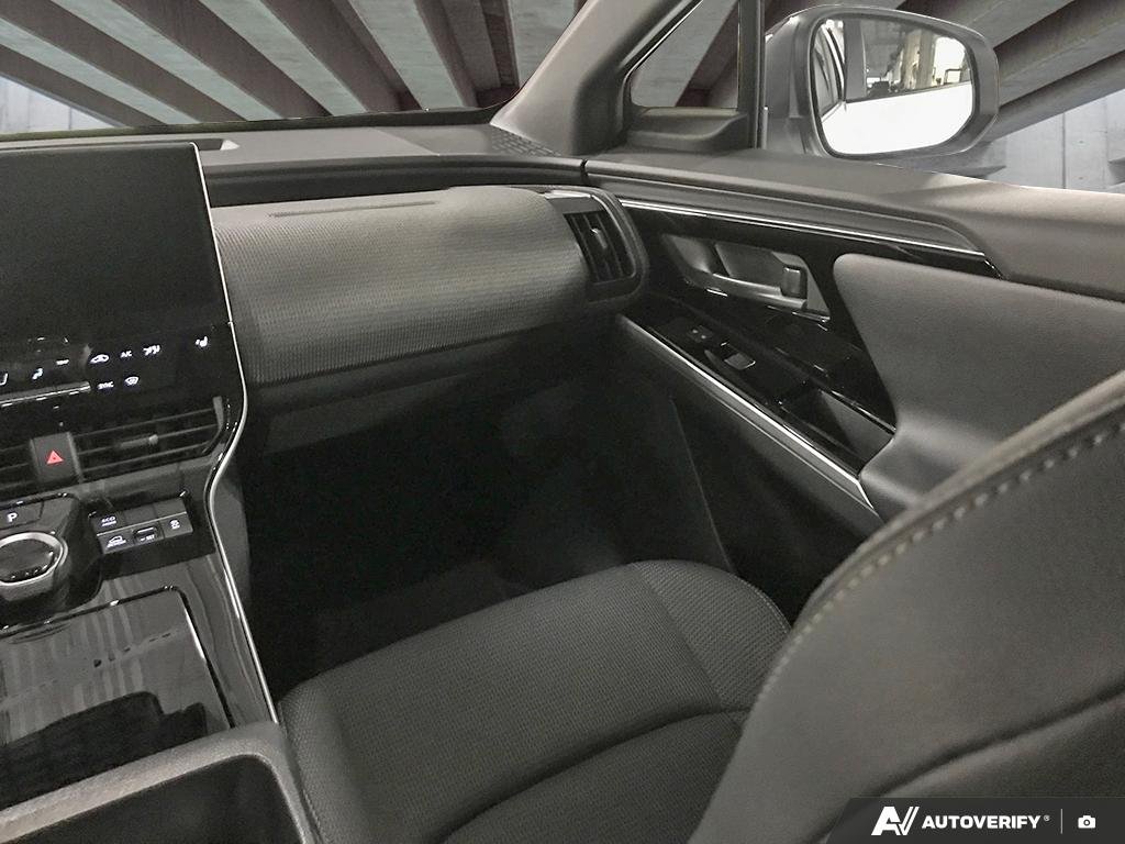 2025 Toyota bZ4X S2501170 | XLE White Edmonton - photo #23