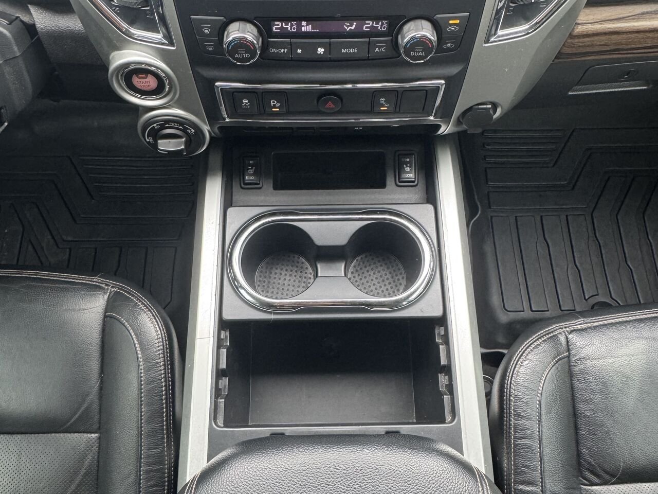 Nissan Titan XD Cummins 2016 Noir Granby - photo #22