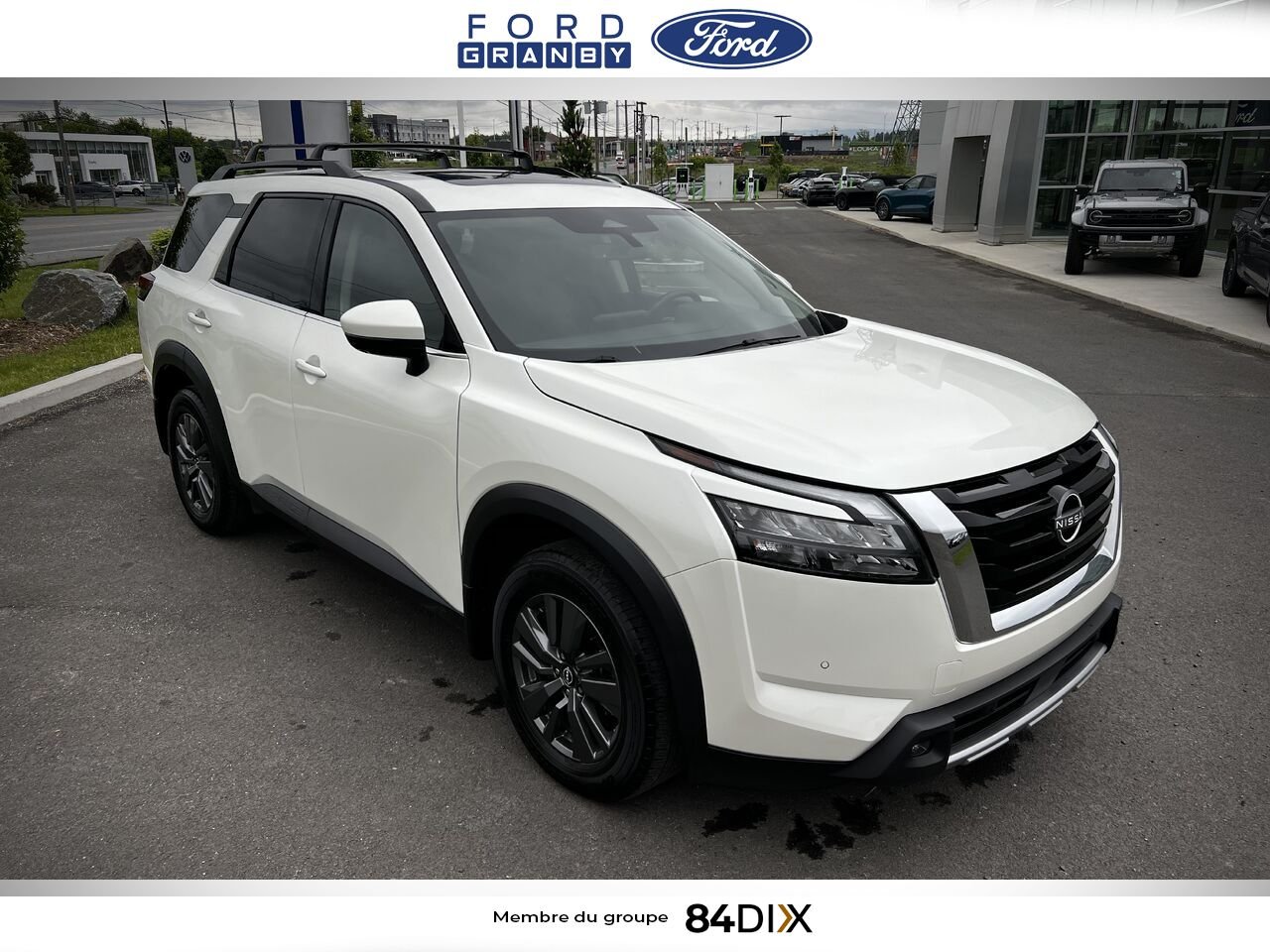 Nissan Pathfinder 2024 Blanc Granby - photo #1