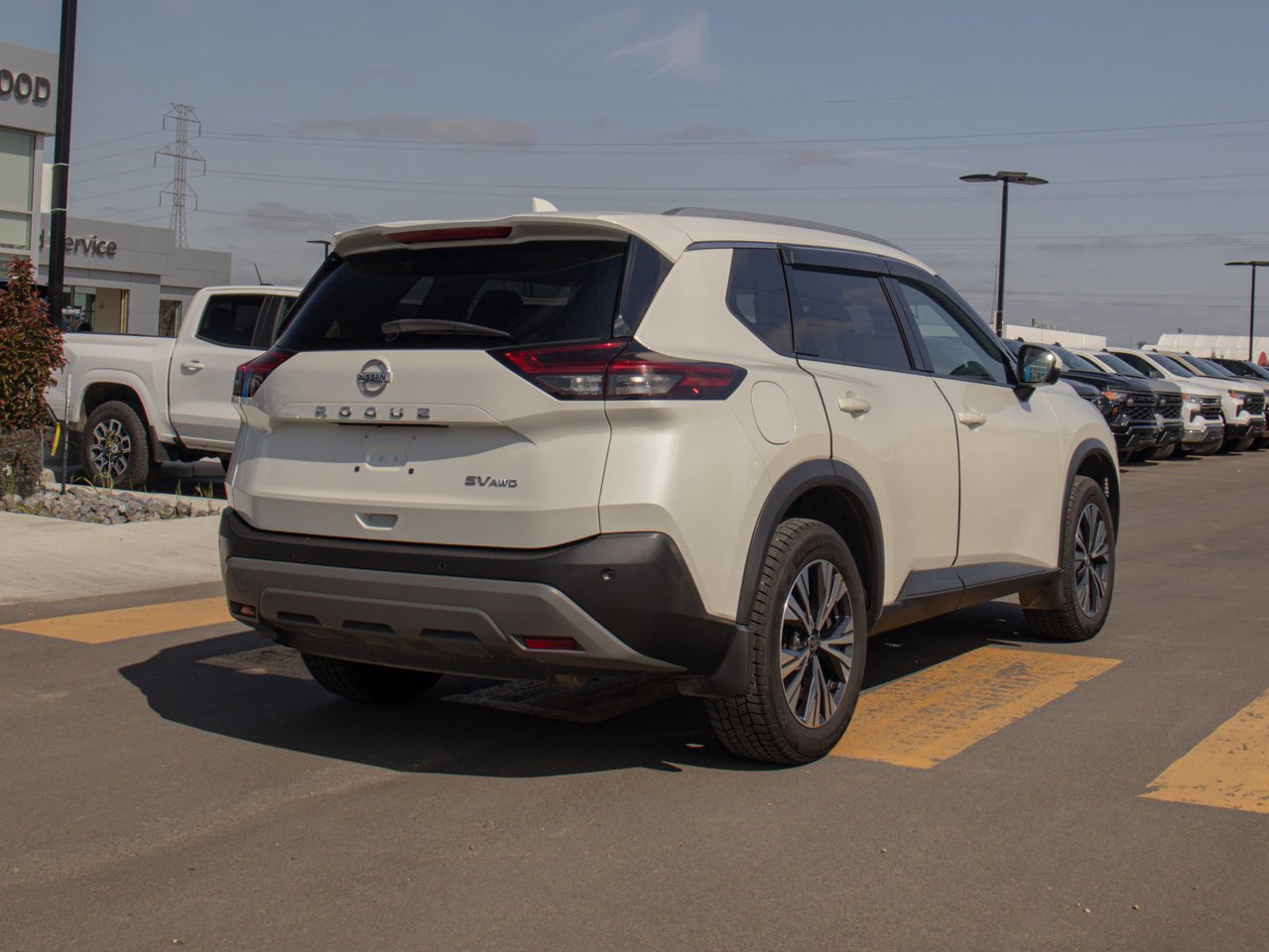 2021 Nissan Rogue AWD SV White Sherwood Park - photo #9