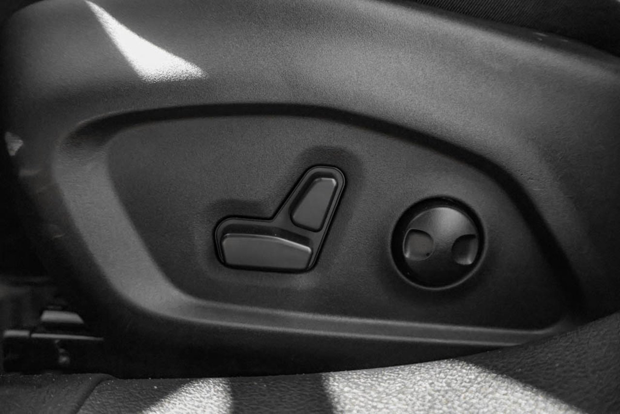 2025 Jeep Compass Trailhawk 4x4 White Sherwood Park - photo #14