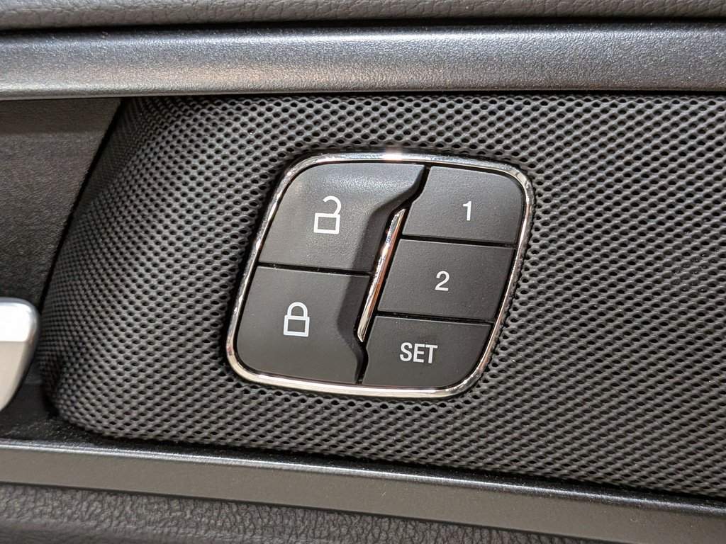Ford Fusion Energi Titanium FWD 2020 Noir Val-David - photo #35