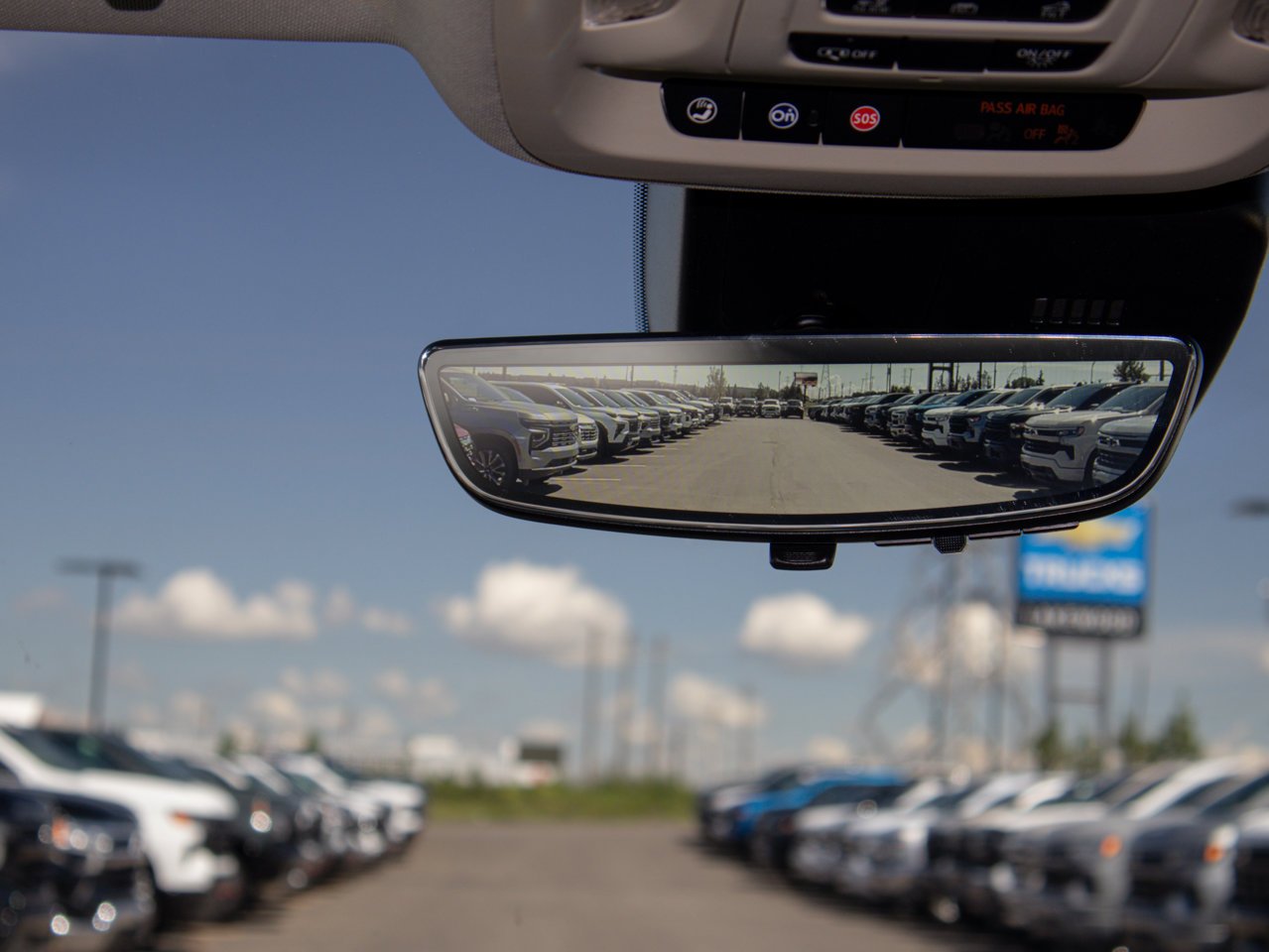 2023 Buick Envision AWD 4dr Avenir Grey Sherwood Park - photo #26