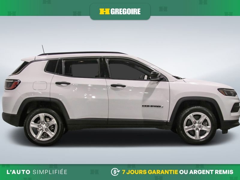 2023 Jeep Compass White Laval - photo #10